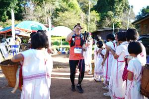 BIB: 3077
                            <button type="button" onclick="openModal(19044438)" class="btn btn-primary btn-sm float-right btn-popup" data-toggle="modal" data-target=".modal-high-quality">
                        <i class="fas fa-shopping-cart"></i> Add to Cart
                    </button>
                                            <button type="button" onclick="isThisMe(19044438, true)" class="btn btn-success btn-sm float-right btn-popup btn-isme hidden" data-toggle="tooltip" data-placement="bottom" title="นี่คือรูปของคุณใช่ไหม คลิกที่นี่เพื่อเอาเข้าอัลบั้ม">
                        <i class="fas fa-plus"></i> Add to album
                    </button>
                    <button type="button" onclick="isThisMe(19044438, false)" class="btn btn-warning btn-sm float-right btn-popup btn-isnotme hidden">
                        <i class="fas fa-ban"></i> Remove from album
                    </button>